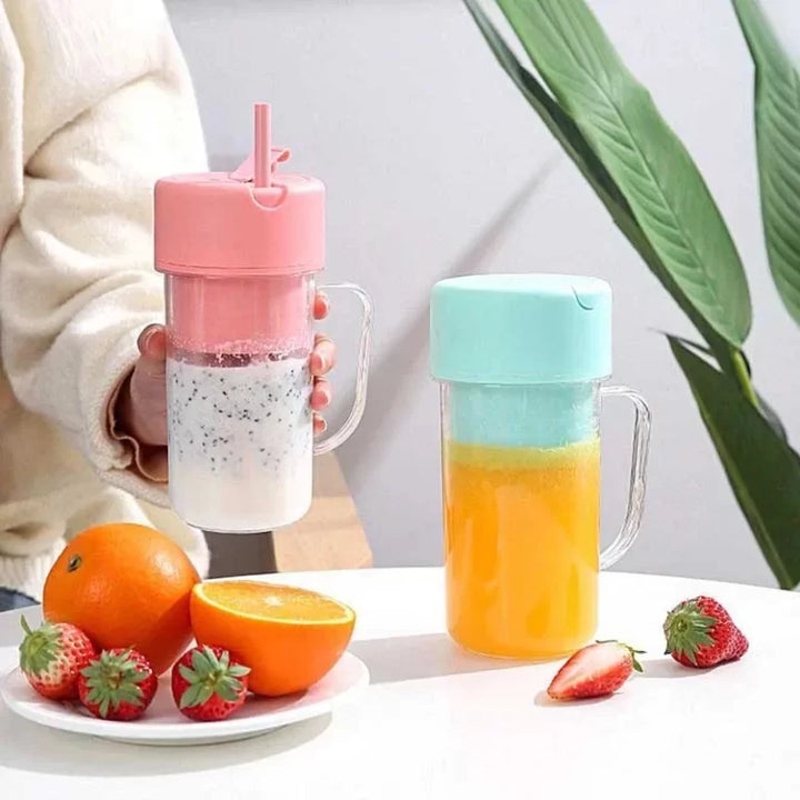 Mini smoothie blender with drawing